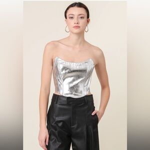 Line & Dot Tinsley top in metallic silver size Medium. NWT, never worn.